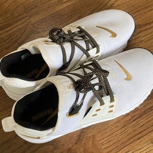 Nike metcon white gold